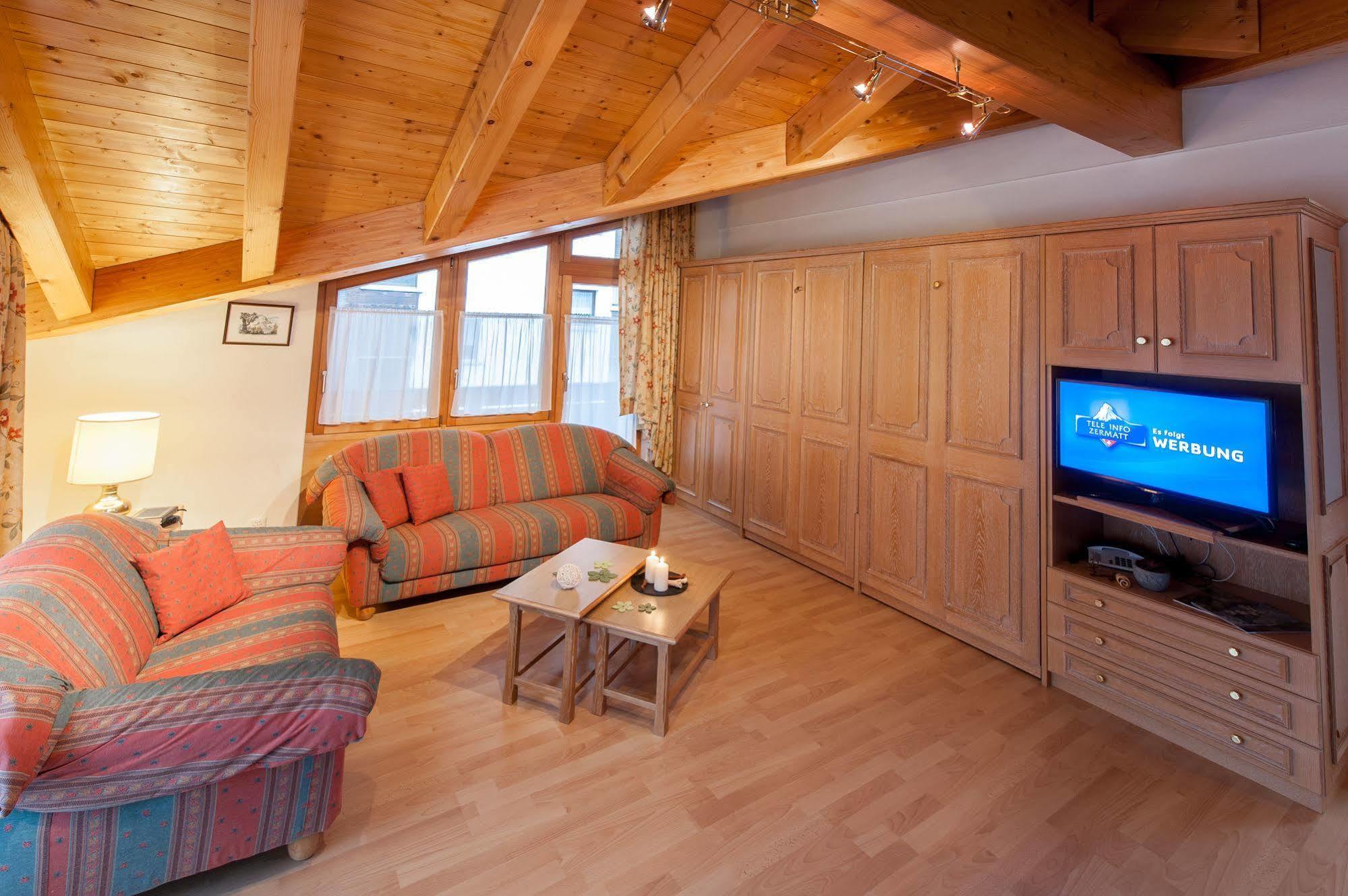 Appartements Zermatt Paradies Exterior photo