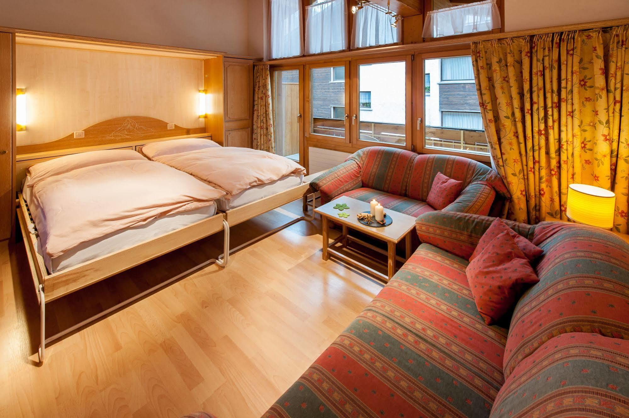 Appartements Zermatt Paradies Exterior photo