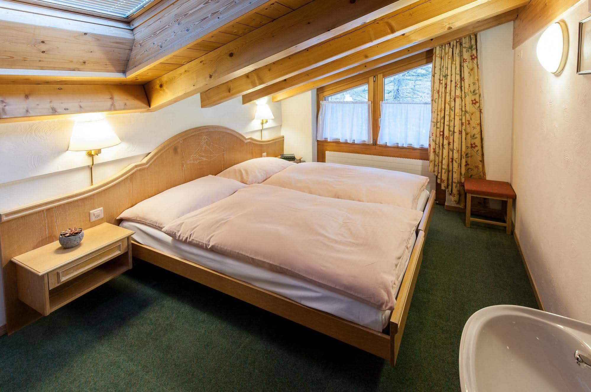 Appartements Zermatt Paradies Exterior photo